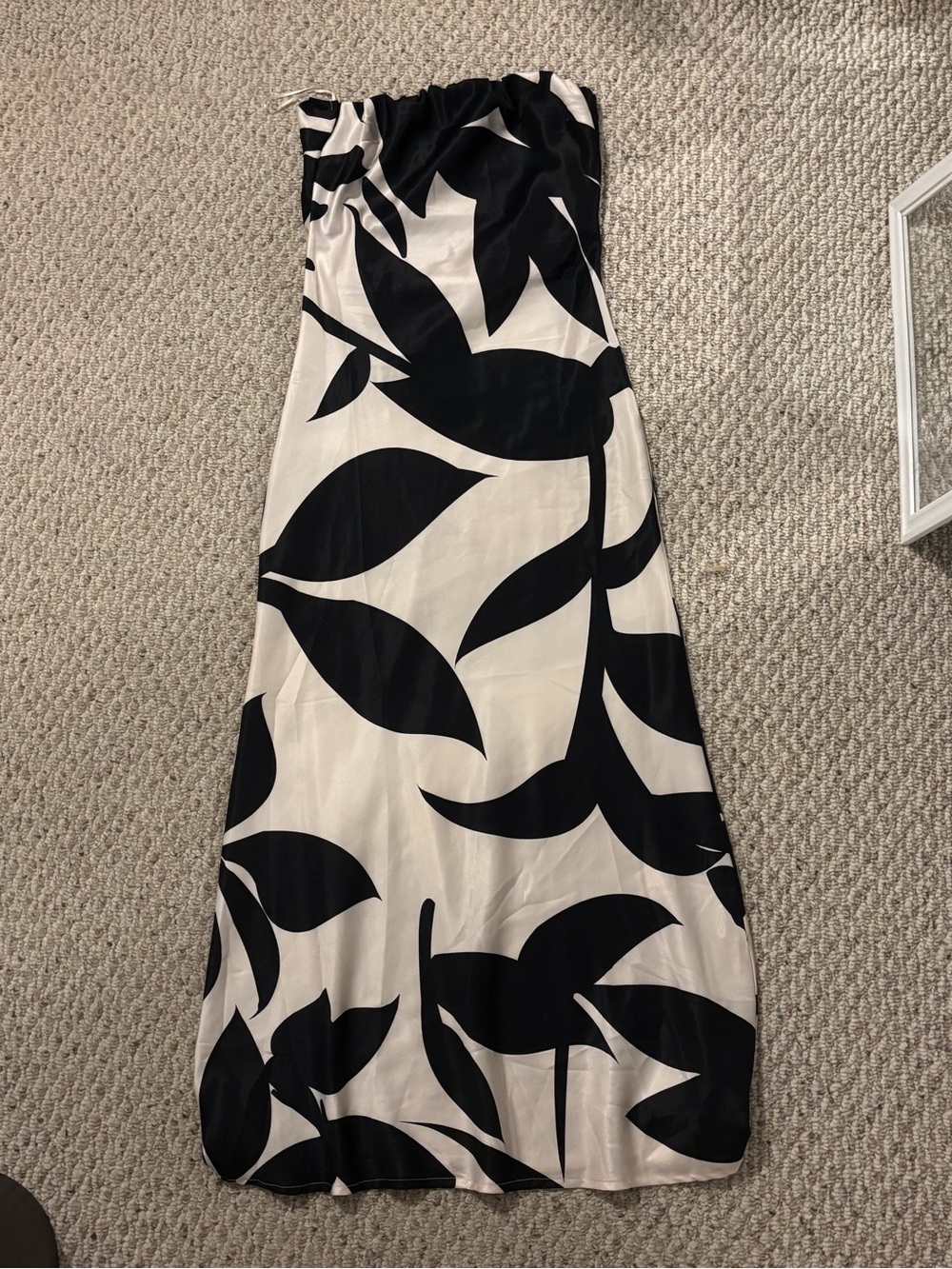 YH & Co Black & White Strapless Leaf-Print Midi Dress